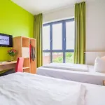 Hotel H+ 4youth 3*