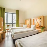 Hotel H+ 4youth