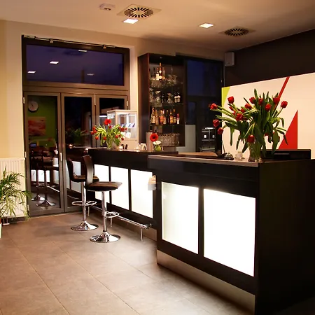 Hotel H+ 4youth
