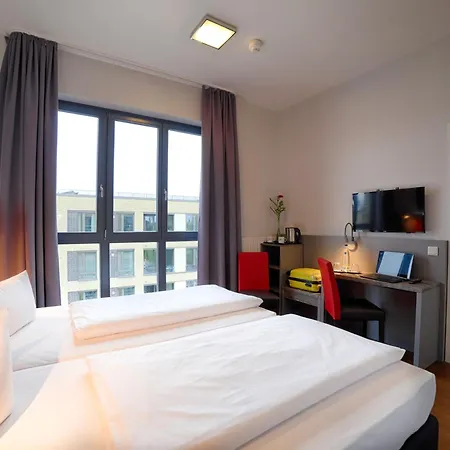 Hotel H+ 4youth 3*