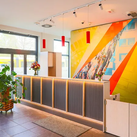 致青春特里夫酒店 3* 柏林