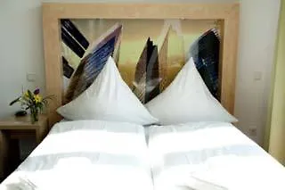 致青春特里夫酒店 3* 柏林